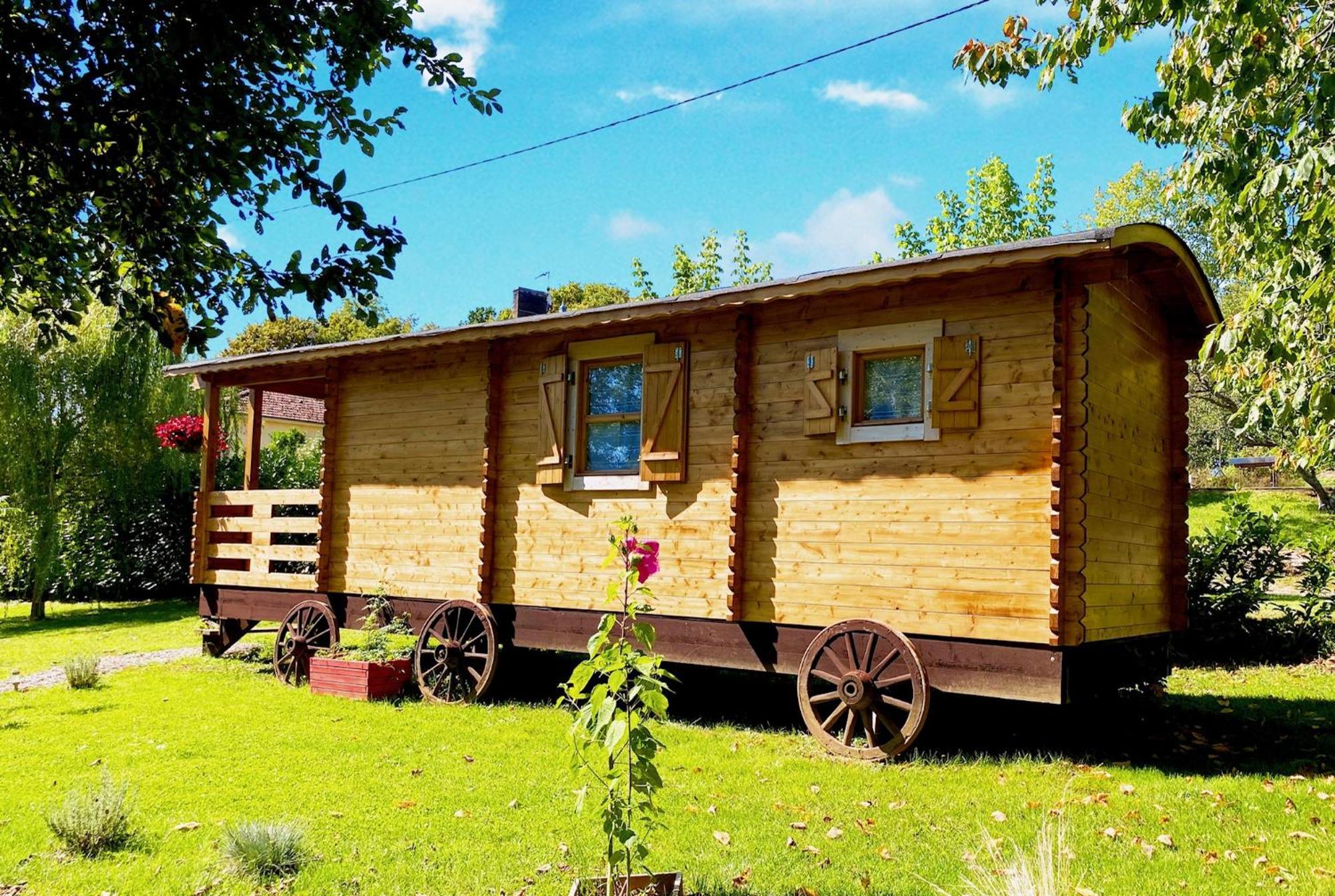 Little Wood Lodges Insolites Bailly-aux-Forges Exterior foto